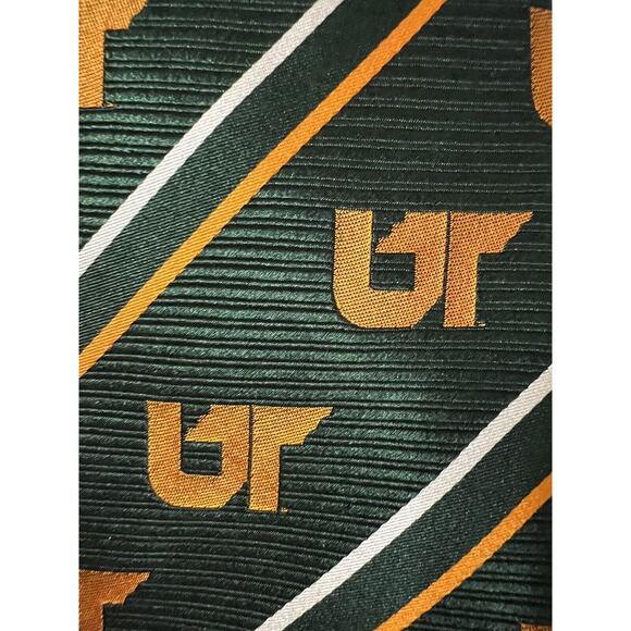 Univ. of TN Official Licensed Collegiate Men's Neck Tie - Picture 2 of 11